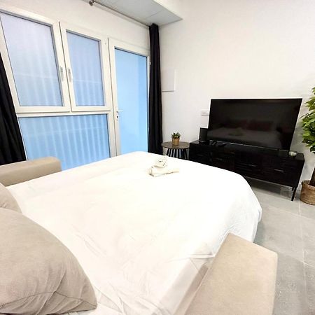 Convenient, Charming Apartment 15 Mins From City Center Valencia Exterior photo