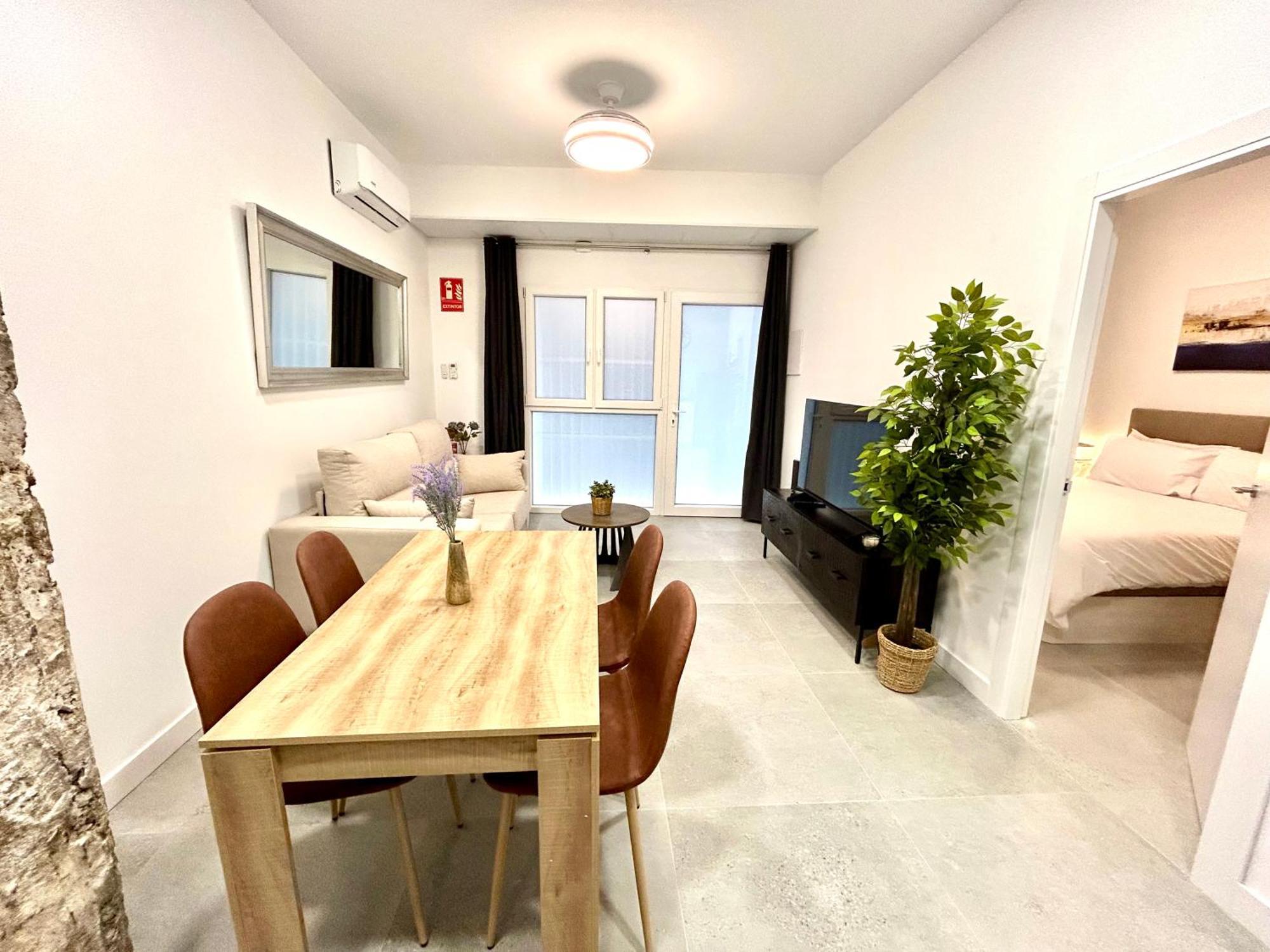 Convenient, Charming Apartment 15 Mins From City Center Valencia Exterior photo